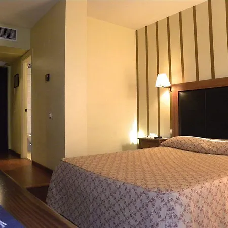 Hotel Crisol Monasterio De San Miguel 4*